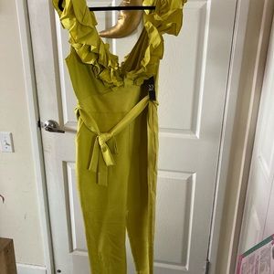 NWT Ruffle Sleeve Jumpsuit
